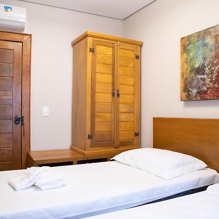 Espaco 250 - Apto Mobiliado, 3 Quartos, Sendo Uma Suite, Banheiro Social, Cozinha Completa, Sala De Estar, Ar Condicionado, Tv E Internet Тирадентис Экстерьер фото