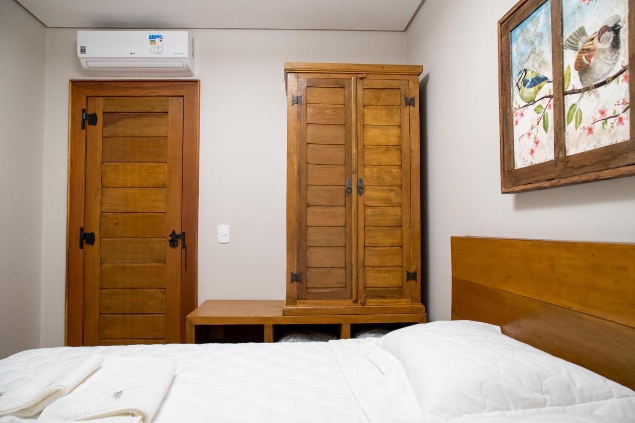 Espaco 250 - Apto Mobiliado, 3 Quartos, Sendo Uma Suite, Banheiro Social, Cozinha Completa, Sala De Estar, Ar Condicionado, Tv E Internet Тирадентис Экстерьер фото